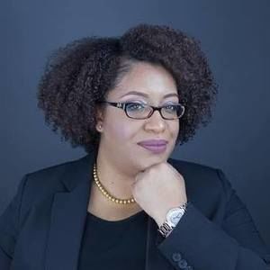 Meet your Posher, Desiree